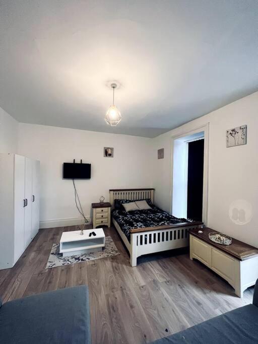 One Bedroom Close To Hyde Park #01 ลอนดอน ภายนอก รูปภาพ